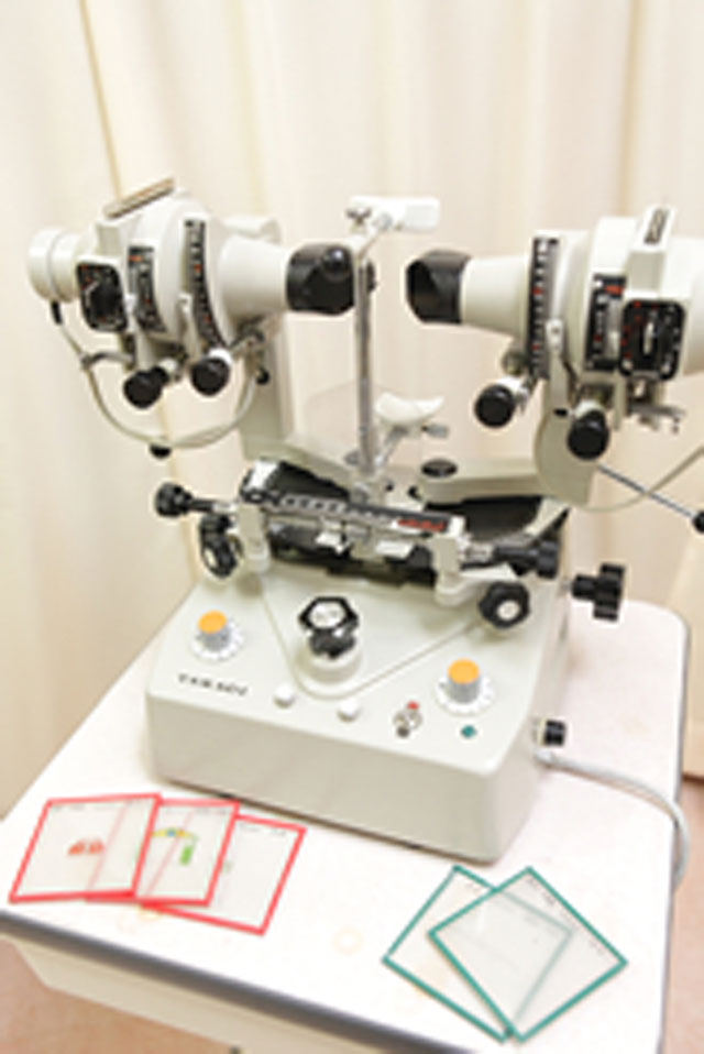 大型弱視鏡（シノプトフォア）